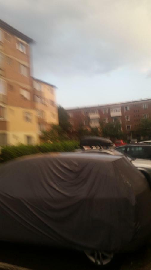 White Black Rooms Hunedoara Dış mekan fotoğraf