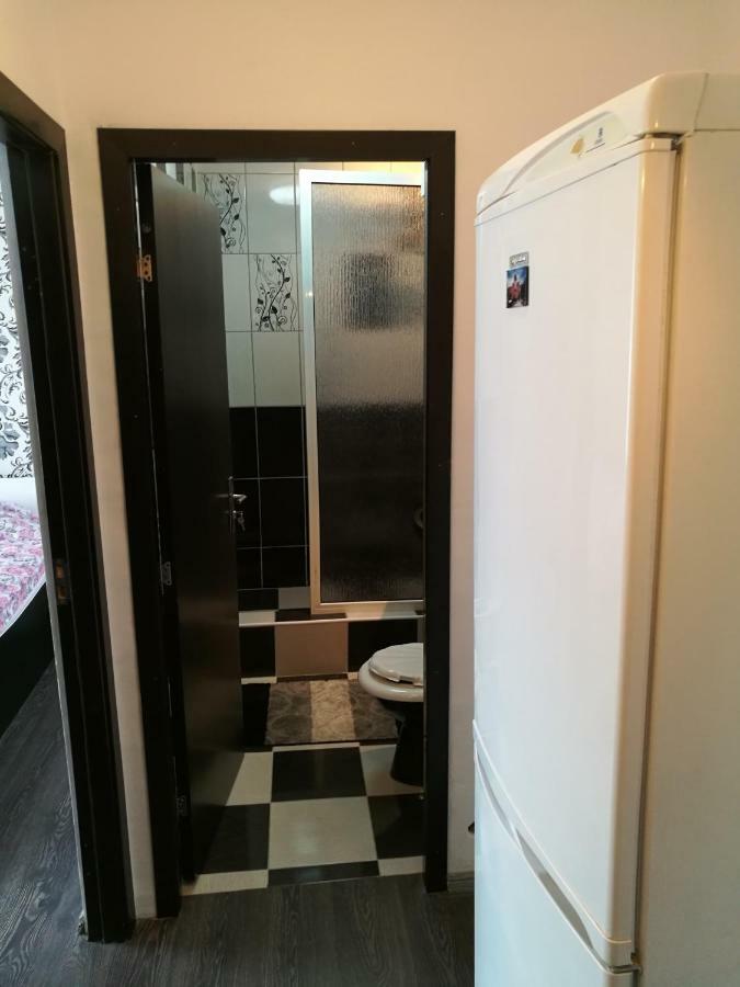 White Black Rooms Hunedoara Dış mekan fotoğraf